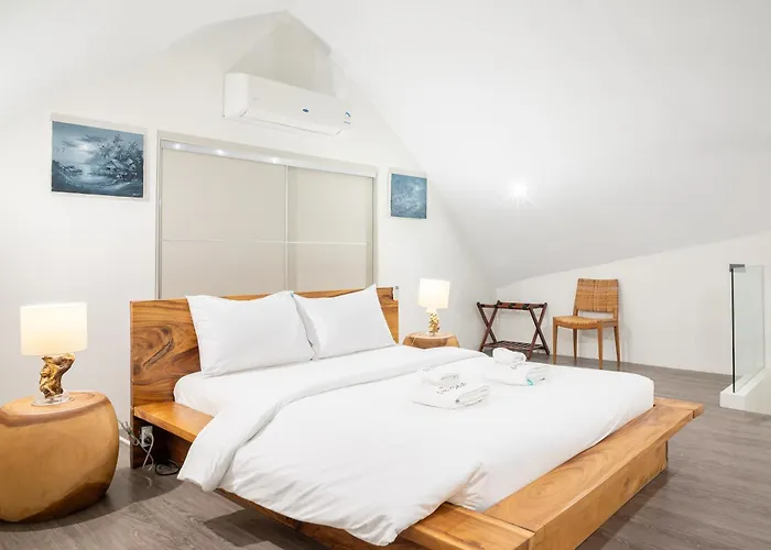 Celeste 3Br - Private Infinity Pool & Seaview